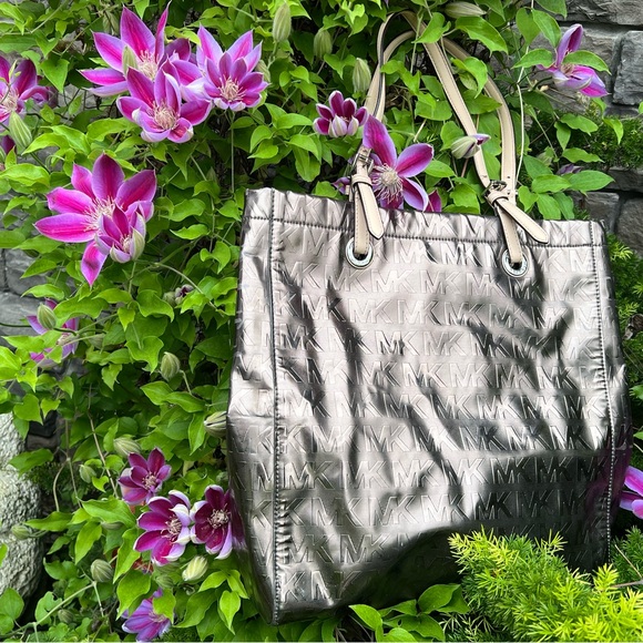 Michael Kors Bag Monogram Metallic Mirror Tote - Picture 1 of 14